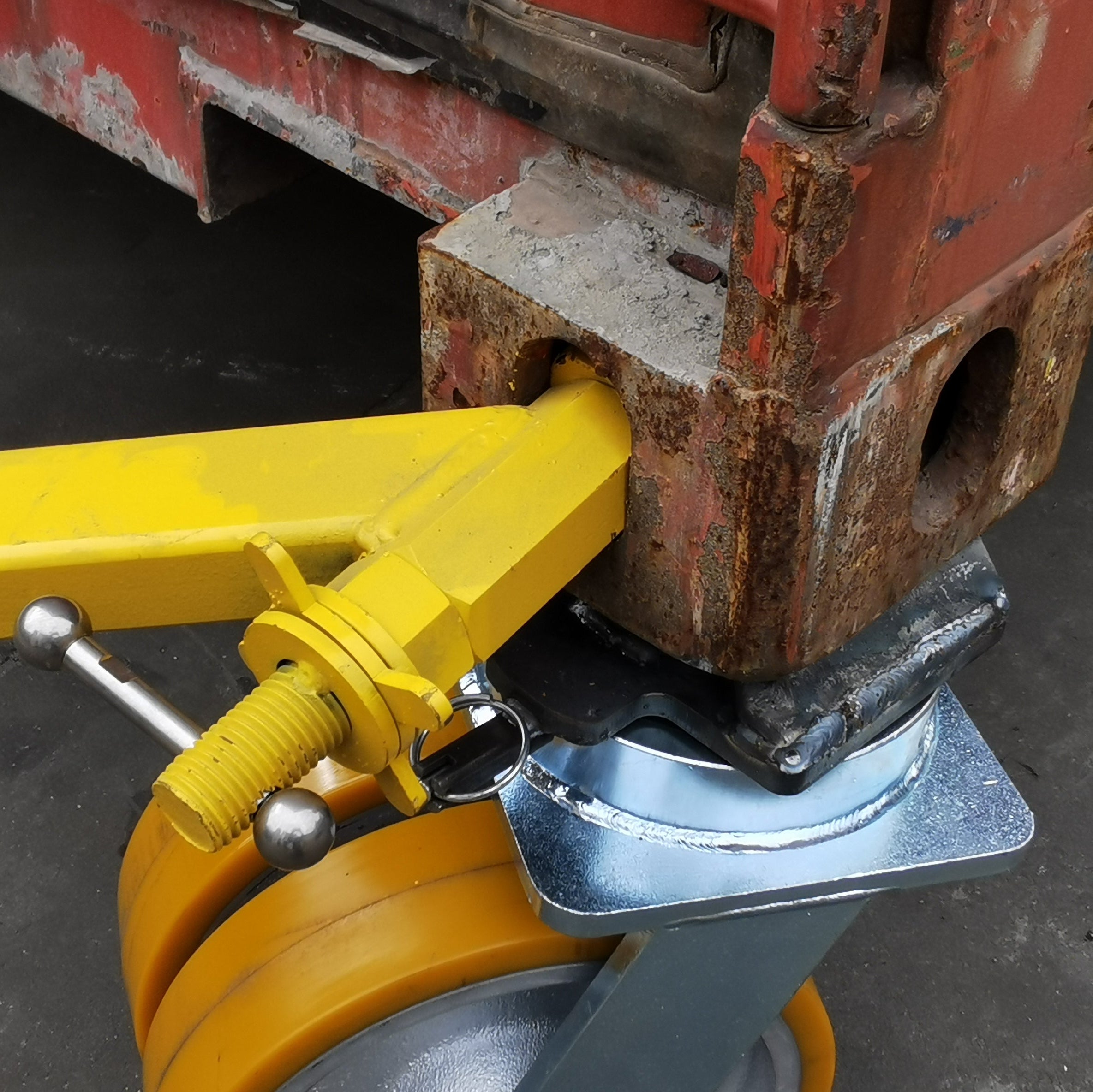 Shipping Container Moving Tow Bar Triangle Towing Frame | Forklift Container Pulling Hitch Dolly Kit | Heavy Duty Detachable Tow Bar